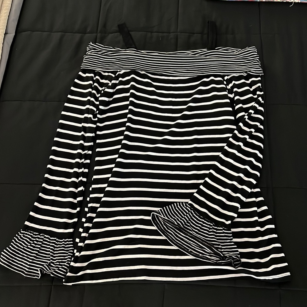 Cable & Gauge off the shoulder long sleeved stripe top